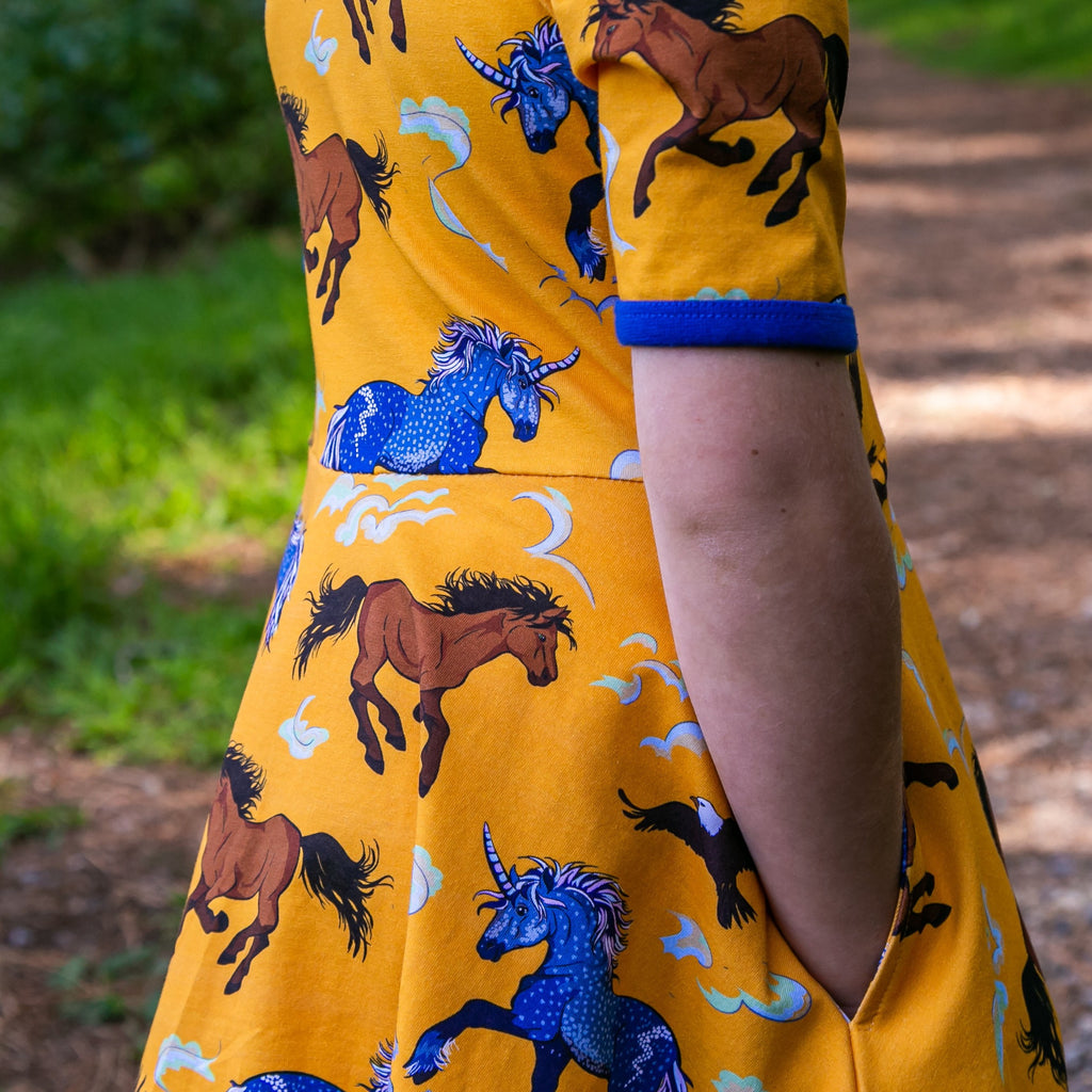 girls dress with pocket