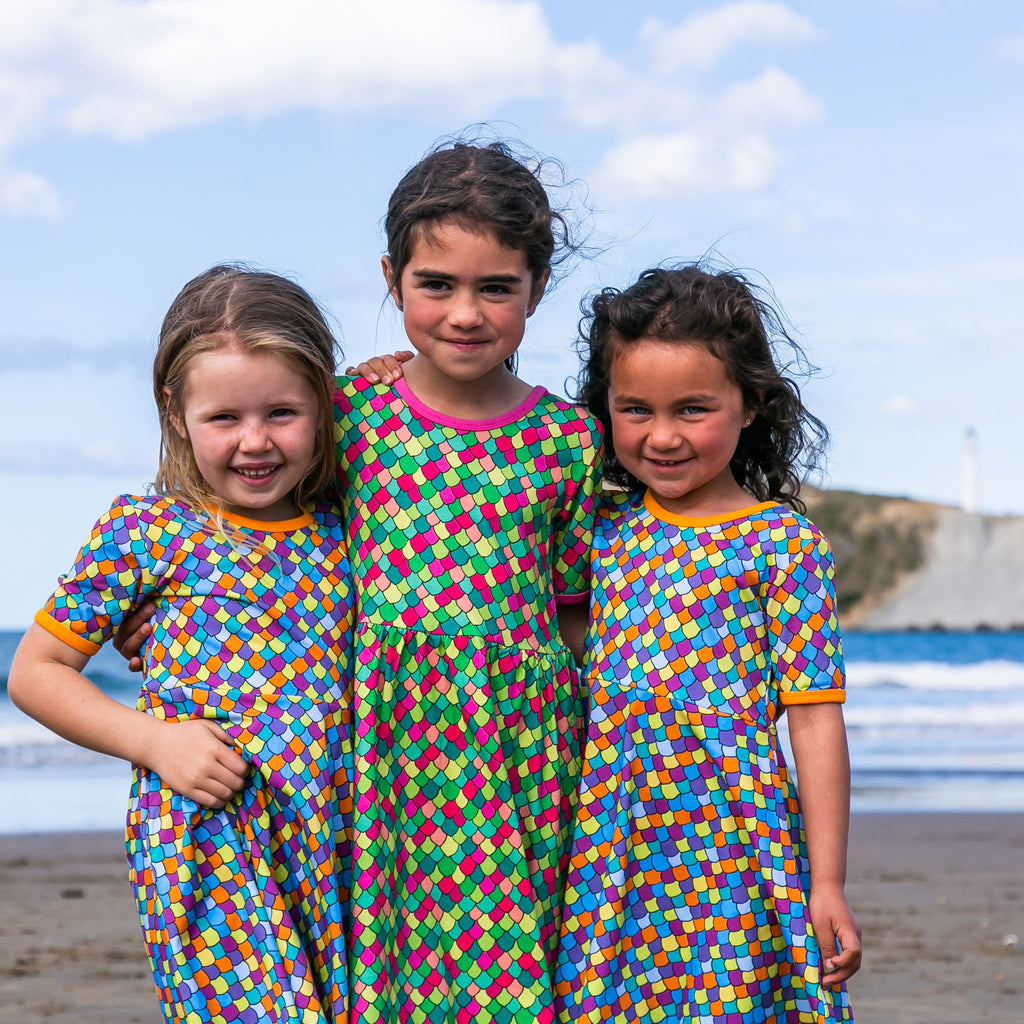 Rainbow scales - Blue light | Twirl dress