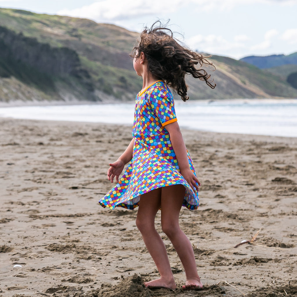 Rainbow scales - Blue light | Twirl dress