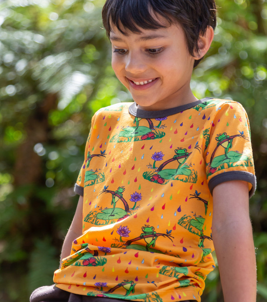 Rupert in the Rainbow Rain || Short Sleeve tee
