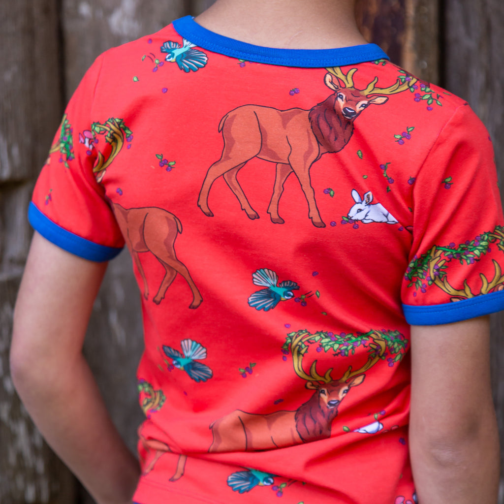 Cedar in the Berry Bush | Tee