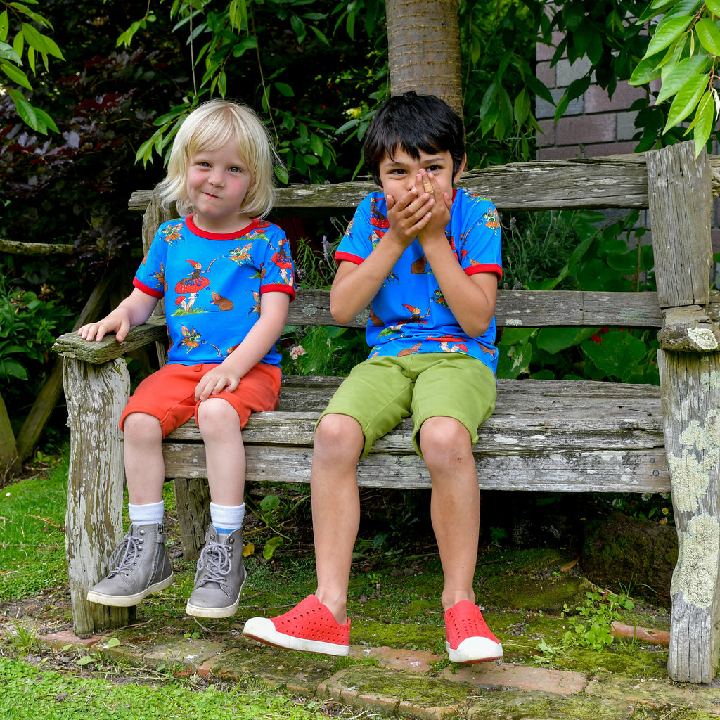 Basil the Curious Gnome | Tee