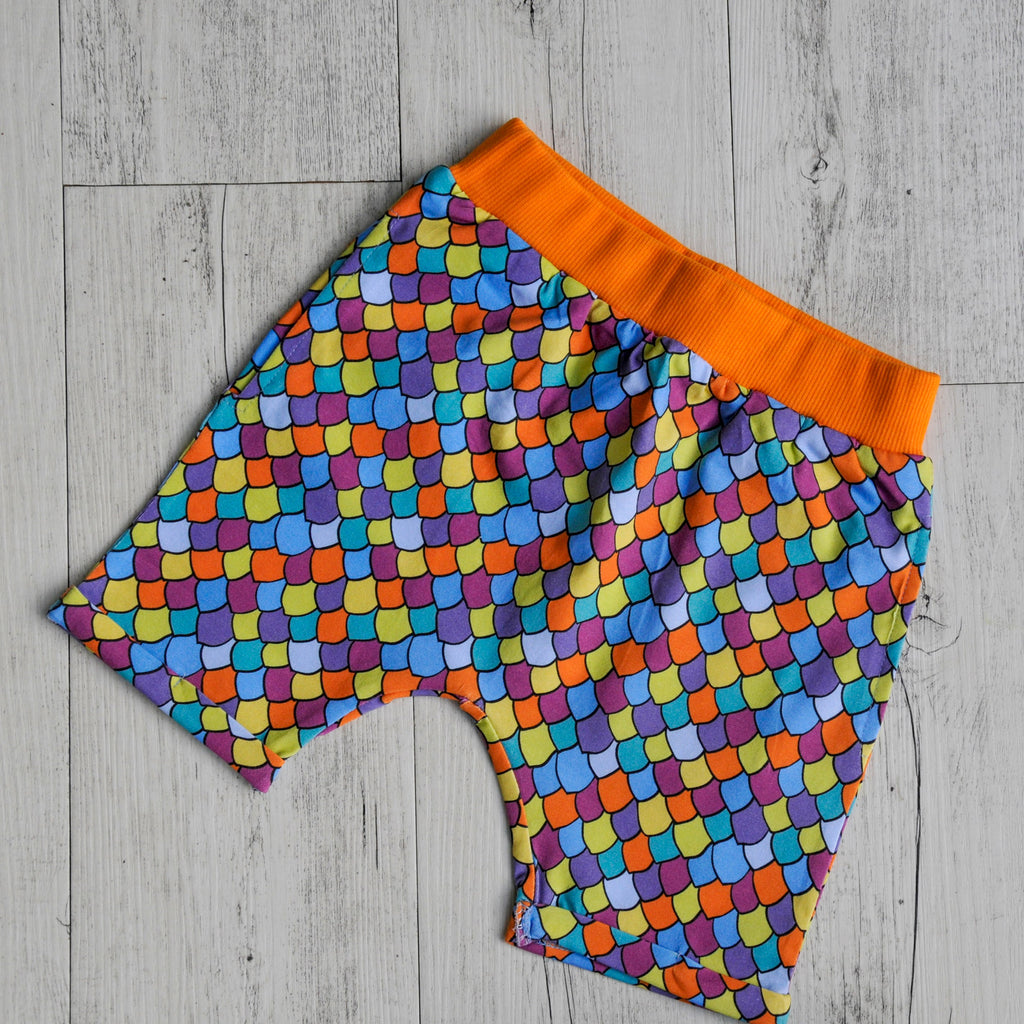 Rainbow scales | Harem shorts