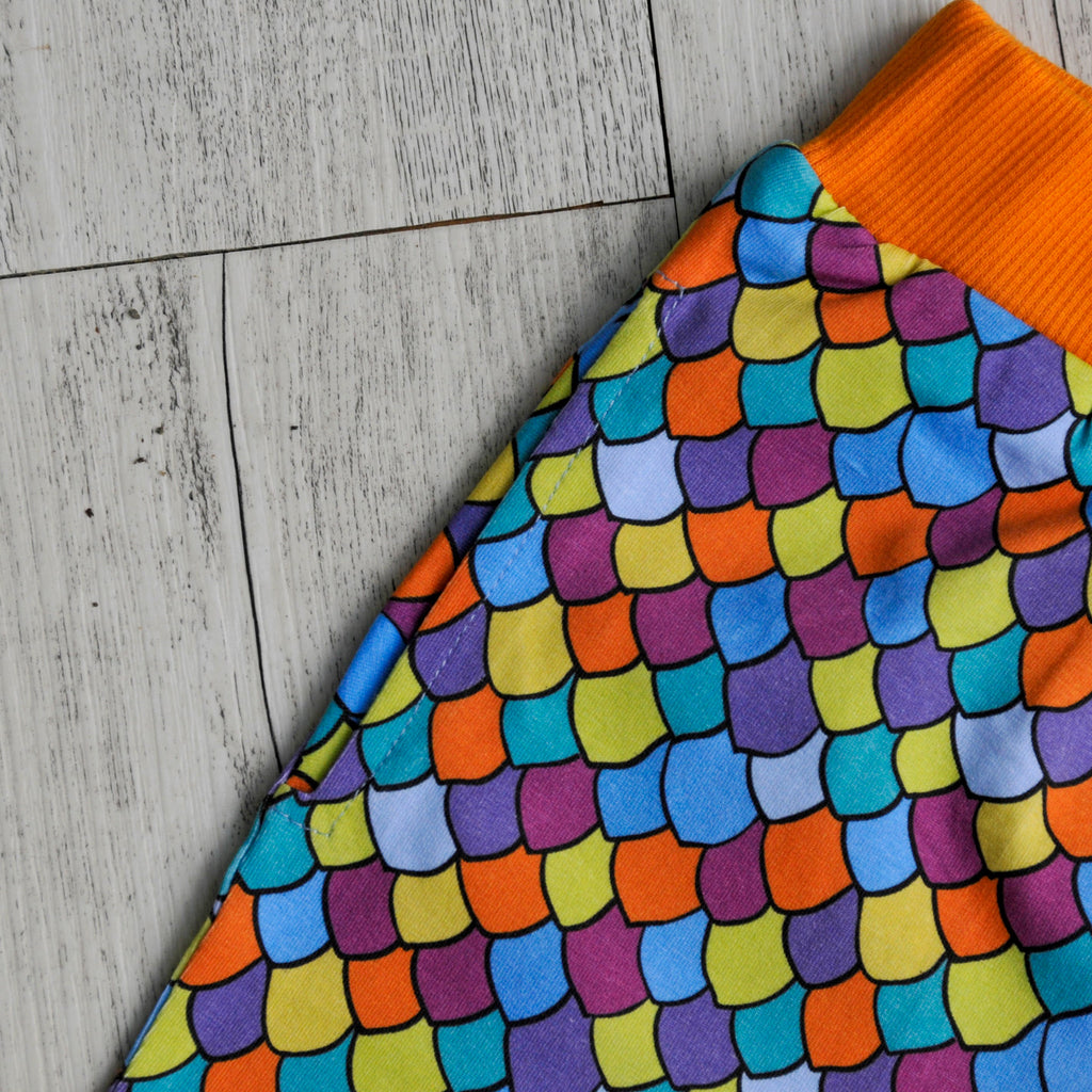 Rainbow scales | Harem shorts