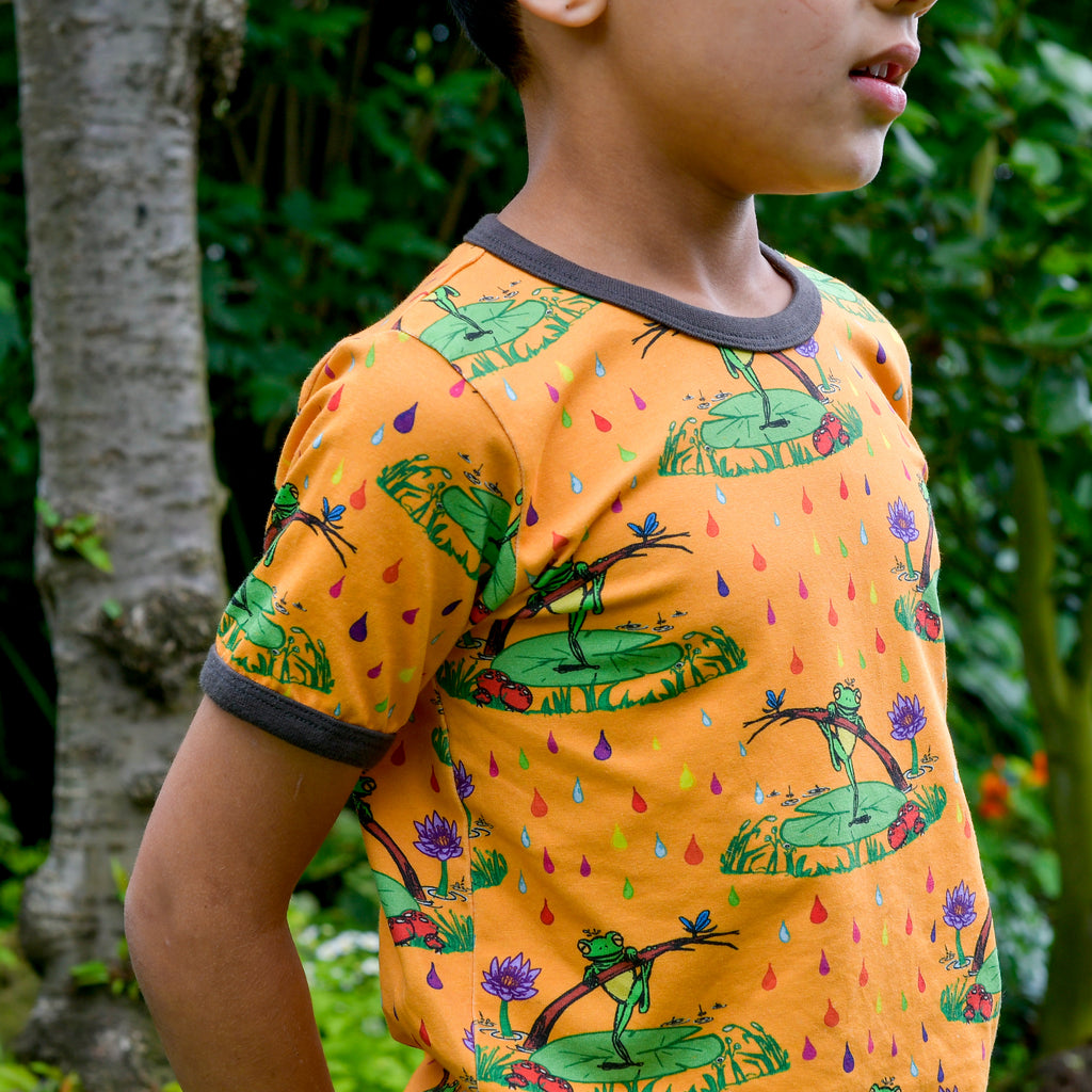 Rupert in the Rainbow Rain || Short Sleeve tee