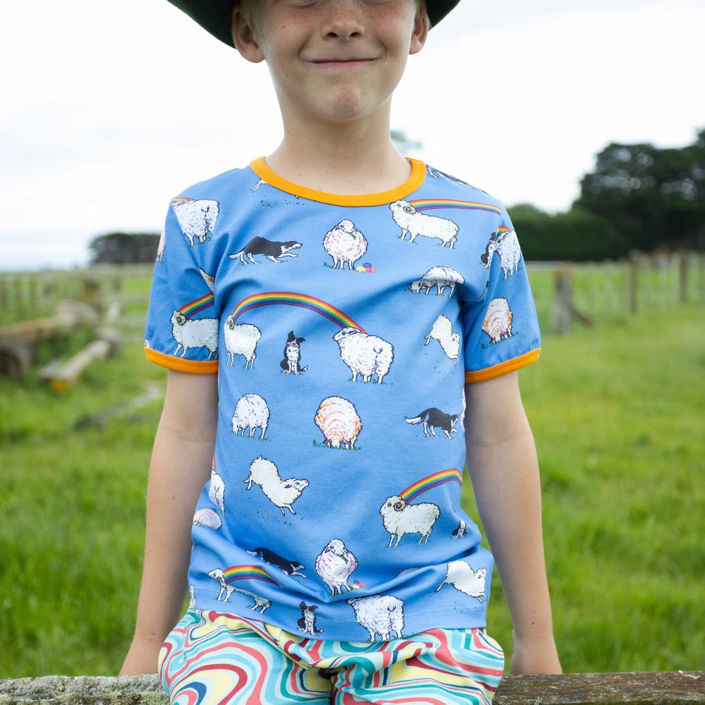The Rainbow Sheep | Tee