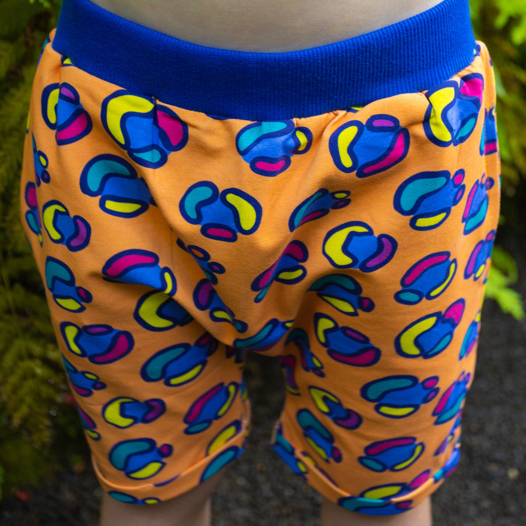 Rainbow spots | Harem shorts