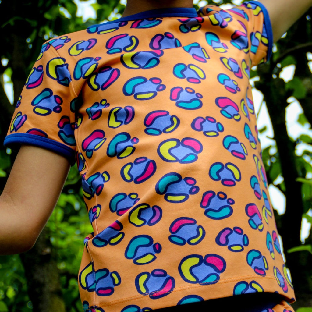 Rainbow Leopard Spots | Tee