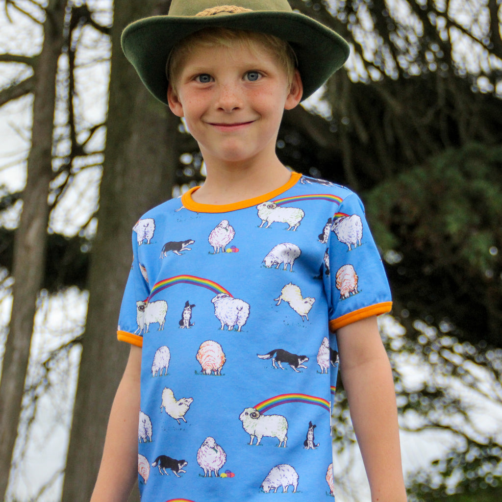 The Rainbow Sheep | Tee
