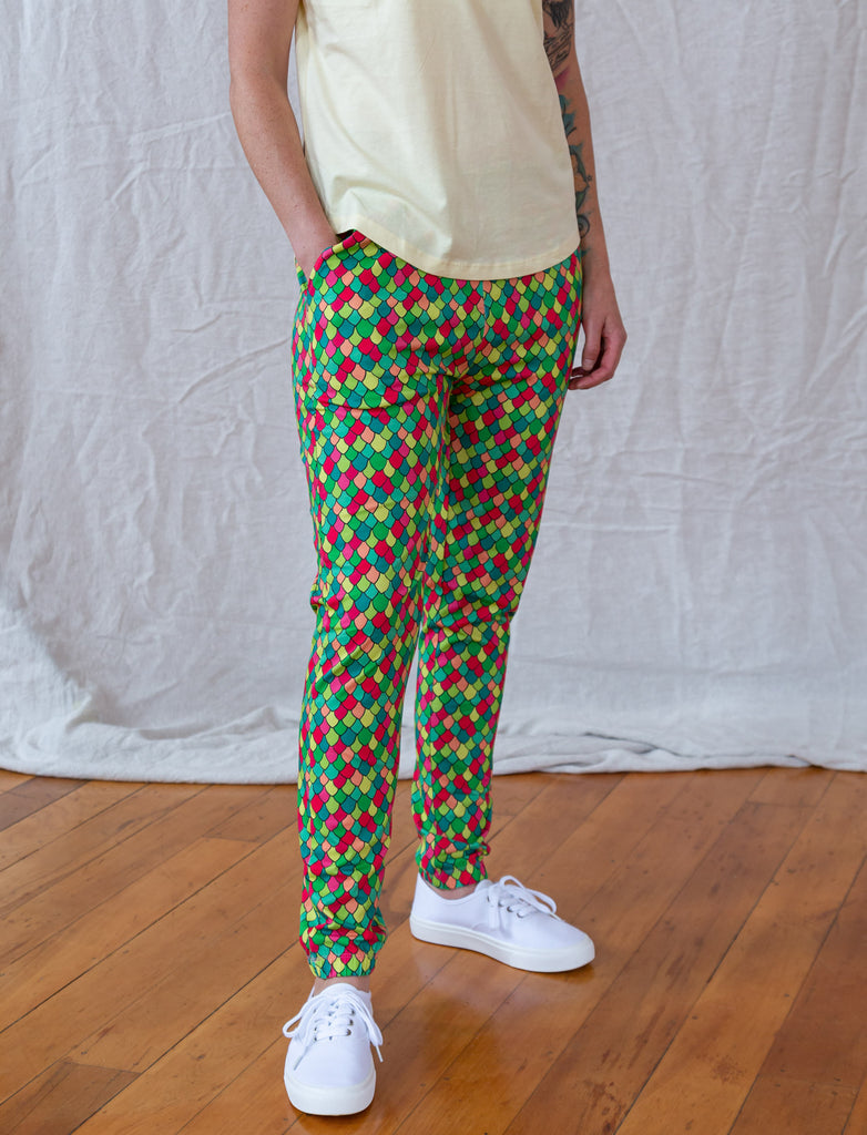 Rainbow Scales Pink Cosmos | Soft pant