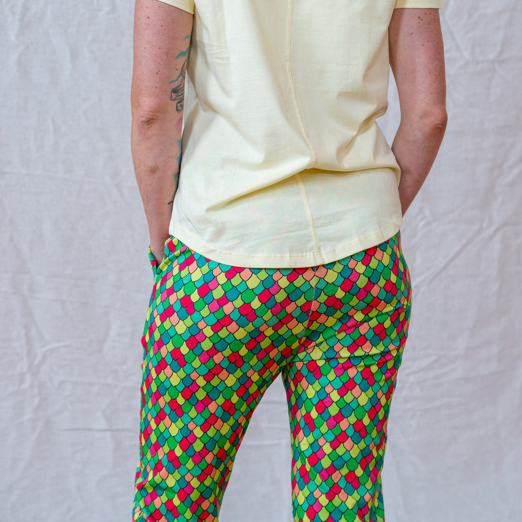 Rainbow Scales Pink Cosmos | Soft pant