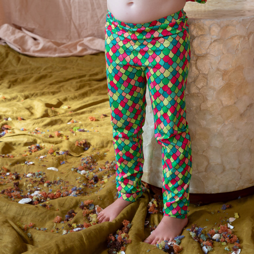 Rainbow scales - Pink Cosmos || Leggings