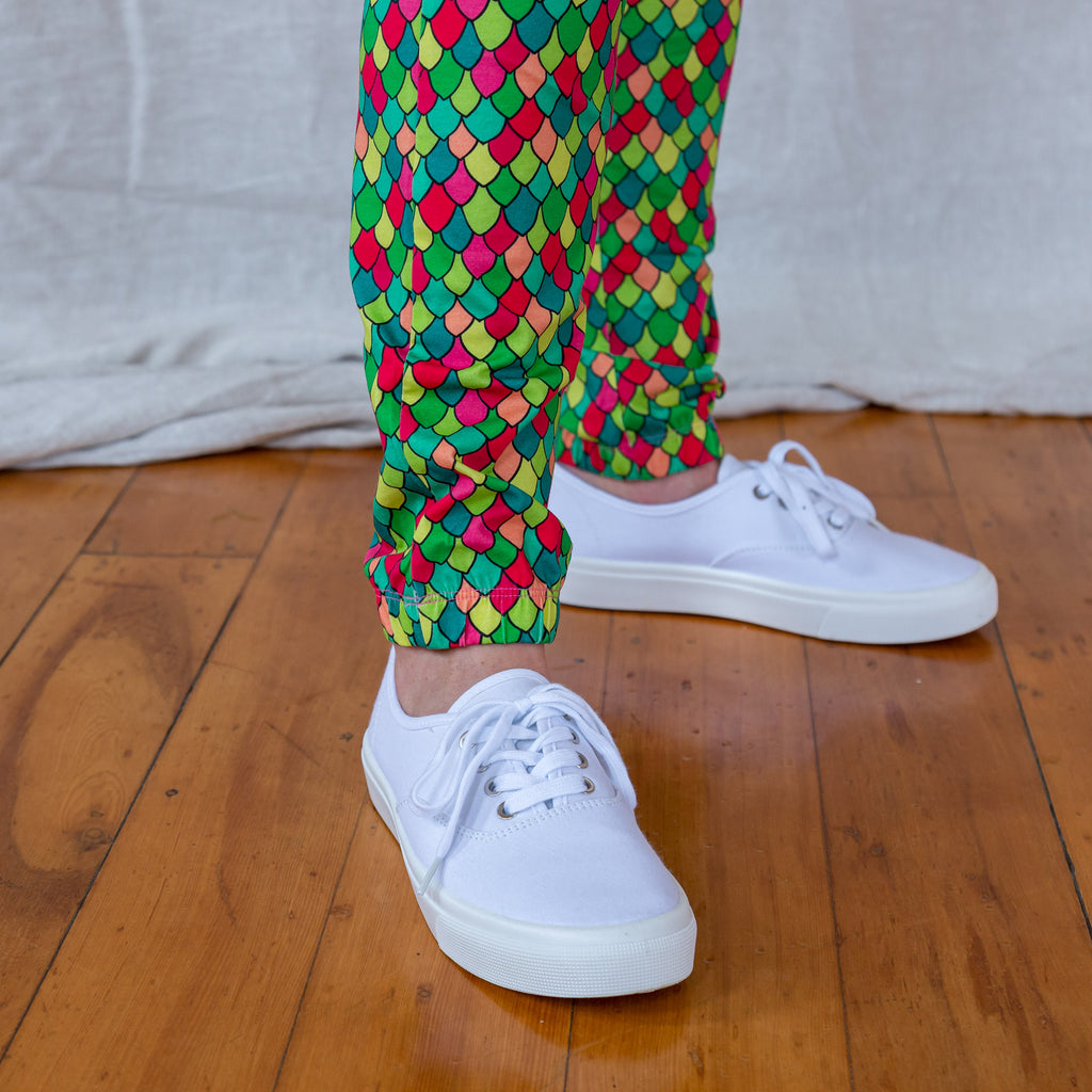 Rainbow Scales Pink Cosmos | Soft pant